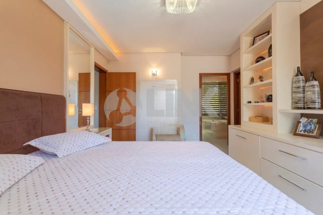 Imagem Casa com 4 Quartos à Venda, 449 m² em Jardim Itu - Porto Alegre