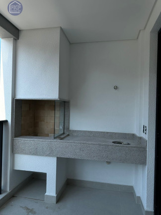 Apartamento com 3 Quartos à Venda, 107 m² em Centro - Florianópolis