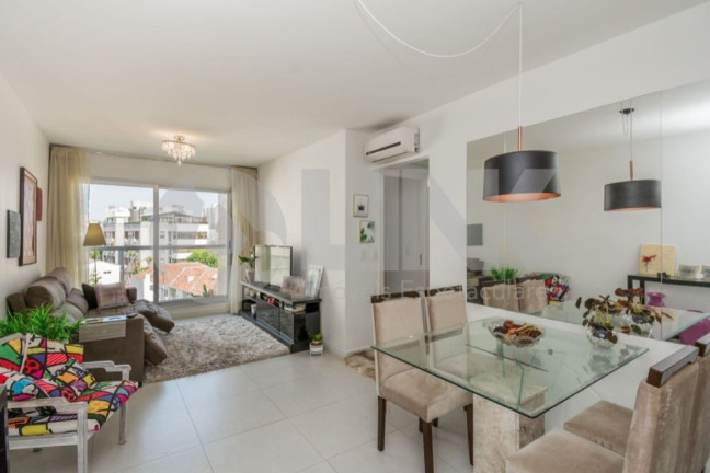 Imagem Apartamento com 2 Quartos à Venda, 66 m² em Rio Branco - Porto Alegre Imagem Apartamento com 2 Quartos à Venda, 66 m² em Rio Branco - Porto Alegre