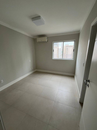 Imagem Apartamento com 3 Quartos para Alugar, 116 m² em Centro - Balneário Camboriú