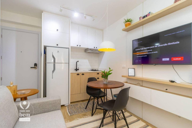 Imagem Apartamento com 1 Quarto à Venda, 24 m² em Centro - Curitiba