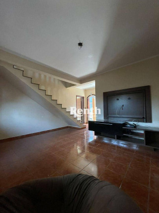 Imagem Sobrado com 3 Quartos à Venda, 244 m² em Estádio - Rio Claro Imagem Sobrado com 3 Quartos à Venda, 244 m² em Estádio - Rio Claro