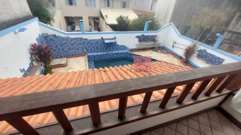 Imagem Casa com 4 Quartos à Venda, 360 m² em Piratininga - Niterói