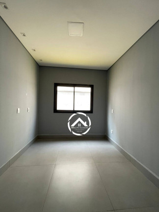 Imagem Casa com 3 Quartos à Venda, 380 m² em Petrópolis - Várzea Grande Imagem Casa com 3 Quartos à Venda, 380 m² em Petrópolis - Várzea Grande