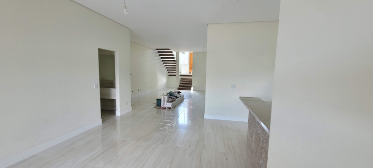 Imagem Casa com 4 Quartos à Venda, 290 m² em Jardim Do Lago - Atibaia Imagem Casa com 4 Quartos à Venda, 290 m² em Jardim Do Lago - Atibaia