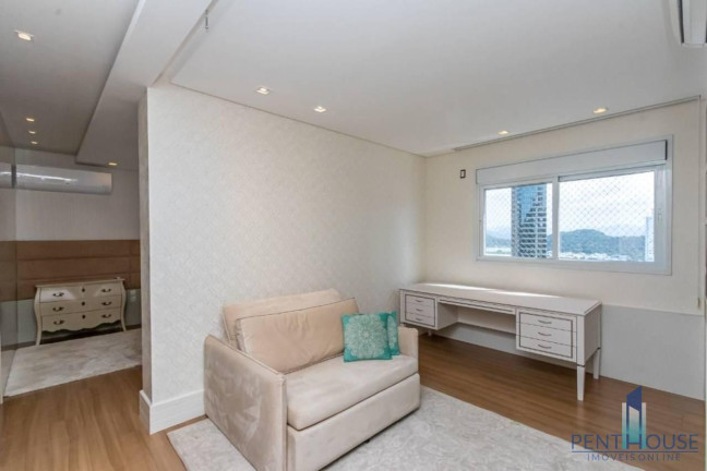 Imagem Apartamento com 4 Quartos à Venda, 237 m² em Centro - Balneário Camboriú Imagem Apartamento com 4 Quartos à Venda, 237 m² em Centro - Balneário Camboriú