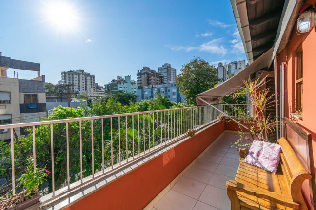 Imagem Imóvel com 2 Quartos à Venda, em Petrópolis - Porto Alegre Imagem Imóvel com 2 Quartos à Venda, em Petrópolis - Porto Alegre