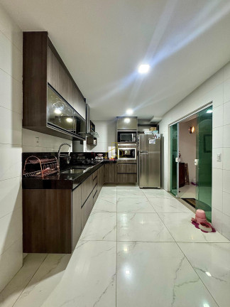 Imagem Casa com 3 Quartos à Venda, 300 m² em Porto Canoa - Serra