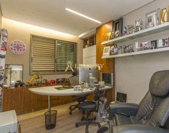 Imagem Imóvel com 4 Quartos à Venda, 421 m² em Vila Da Serra - Nova Lima Imagem Imóvel com 4 Quartos à Venda, 421 m² em Vila Da Serra - Nova Lima
