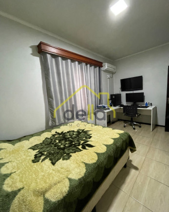 Imagem Casa com 3 Quartos à Venda, 230 m² em Bucarein - Joinville