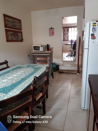 Imagem Imóvel com 4 Quartos à Venda, em Santa Tereza - Porto Alegre Imagem Imóvel com 4 Quartos à Venda, em Santa Tereza - Porto Alegre