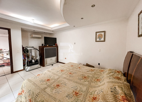 Imagem Casa com 3 Quartos à Venda, 275 m² em Jardins Madri - Goiânia Imagem Casa com 3 Quartos à Venda, 275 m² em Jardins Madri - Goiânia