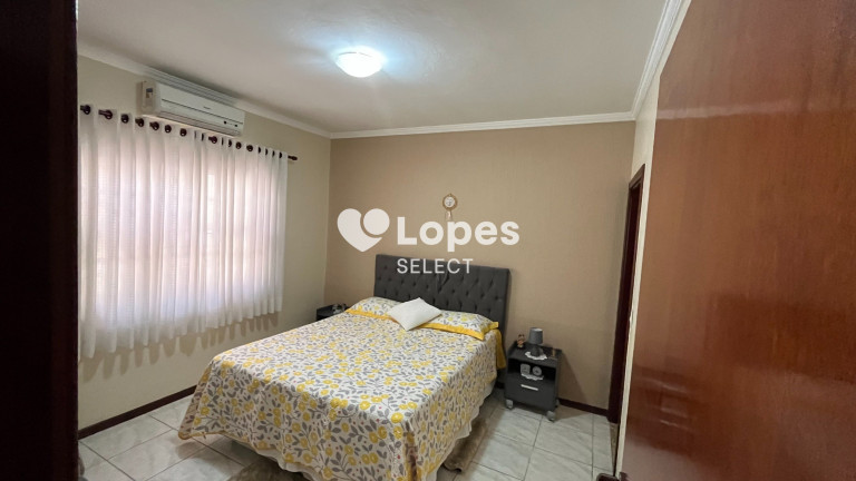 Imagem Casa com 3 Quartos à Venda, 190 m² em Santo Antônio - Louveira Imagem Casa com 3 Quartos à Venda, 190 m² em Santo Antônio - Louveira
