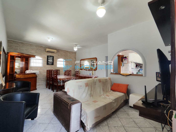 Imagem Casa com 3 Quartos à Venda, 250 m² em Solemar - Praia Grande Imagem Casa com 3 Quartos à Venda, 250 m² em Solemar - Praia Grande