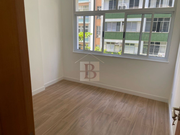 Imagem Imóvel com 3 Quartos à Venda, 100 m² em Icaraí - Niterói Imagem Imóvel com 3 Quartos à Venda, 100 m² em Icaraí - Niterói