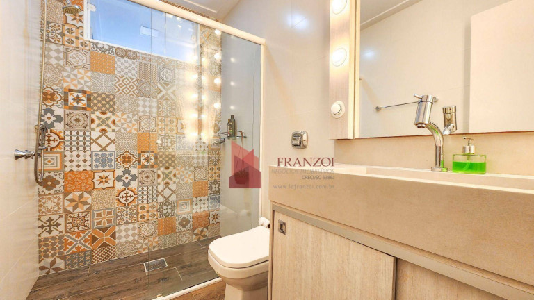 Imagem Apartamento com 4 Quartos à Venda, 236 m² em Centro - Itajaí Imagem Apartamento com 4 Quartos à Venda, 236 m² em Centro - Itajaí