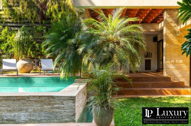 Imagem Casa com 4 Quartos à Venda, 1.019 m² em Alto De Pinheiros - São Paulo Imagem Casa com 4 Quartos à Venda, 1.019 m² em Alto De Pinheiros - São Paulo