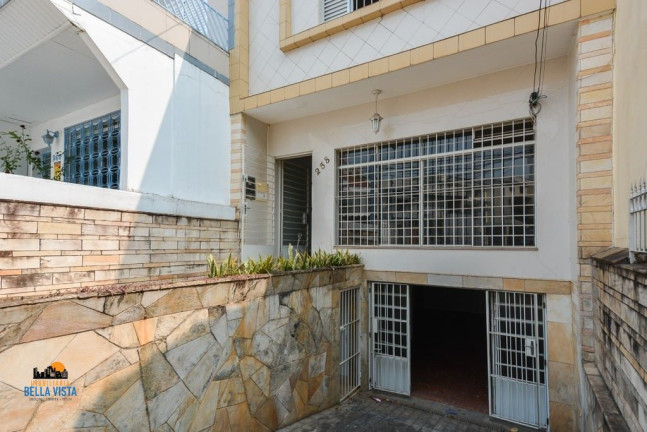 Casa com 3 Quartos à Venda,  em Mirandópolis - São Paulo