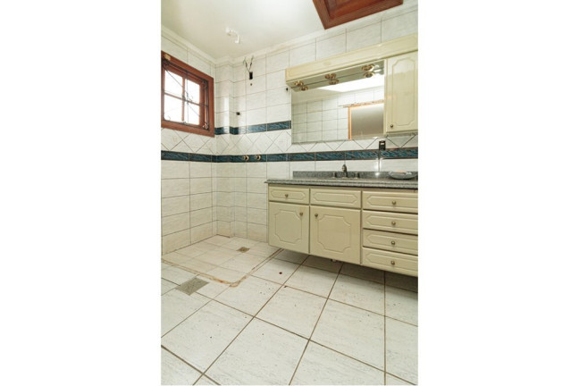 Imagem Casa com 3 Quartos à Venda, 380 m² em Rubem Berta - Porto Alegre Imagem Casa com 3 Quartos à Venda, 380 m² em Rubem Berta - Porto Alegre