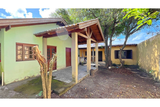 Imagem Casa com 3 Quartos à Venda, 289 m² em Petrópolis - Porto Alegre Imagem Casa com 3 Quartos à Venda, 289 m² em Petrópolis - Porto Alegre
