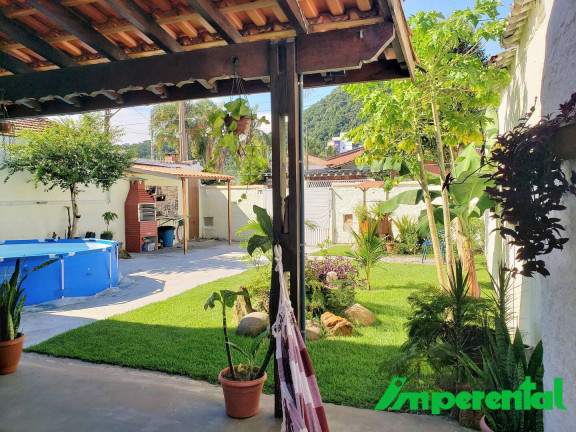 Casa com 5 Quartos à Venda, 257 m² em Canto Do Forte - Praia Grande
