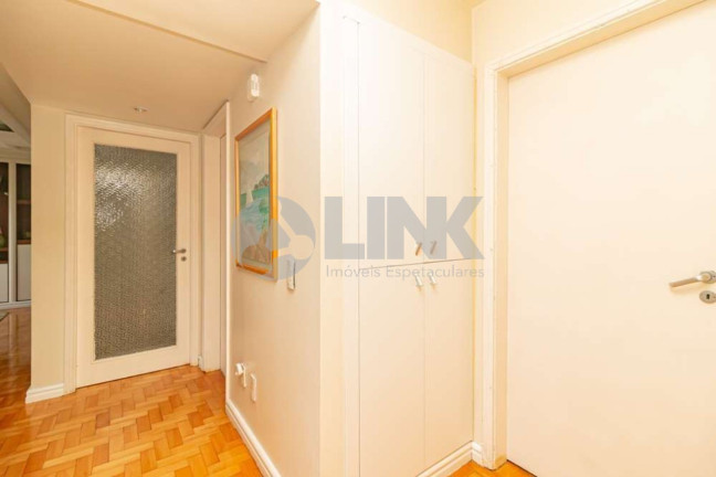 Imagem Apartamento com 3 Quartos à Venda, 113 m² em Petropolis - Porto Alegre Imagem Apartamento com 3 Quartos à Venda, 113 m² em Petropolis - Porto Alegre