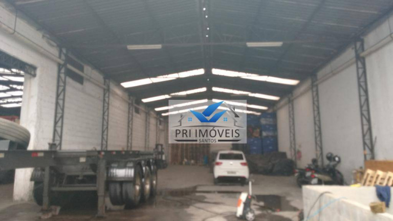 Galpão à Venda ou Locação, 1.100 m² em Macuco - Santos