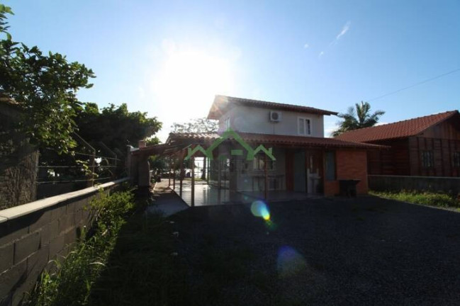 Imagem Sobrado com 2 Quartos à Venda, 115 m² em Costeira - Balneário Barra Do Sul Imagem Sobrado com 2 Quartos à Venda, 115 m² em Costeira - Balneário Barra Do Sul