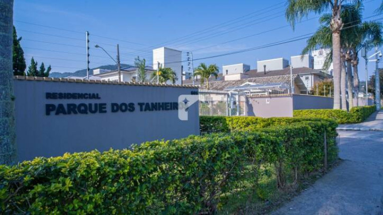 Imagem Casa de Condomínio com 4 Quartos à Venda, 388 m² em Cachoeira Do Bom Jesus - Florianópolis