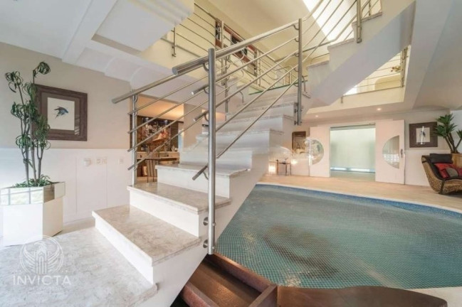 Imagem Casa com 4 Quartos à Venda, 447 m² em Praia Do Estaleiro - Balneário Camboriú Imagem Casa com 4 Quartos à Venda, 447 m² em Praia Do Estaleiro - Balneário Camboriú