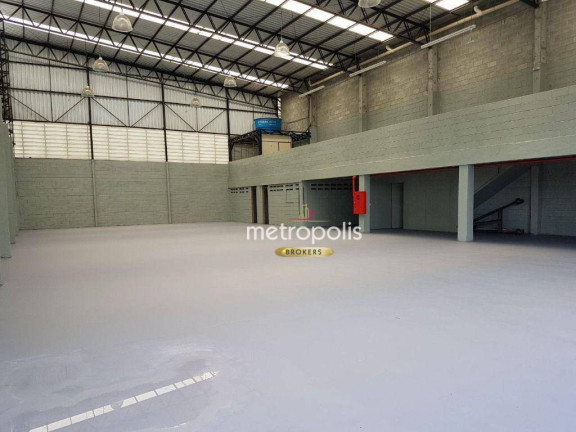 Galpão à Venda ou Locação, 2.000 m² em Laranjeiras - Caieiras