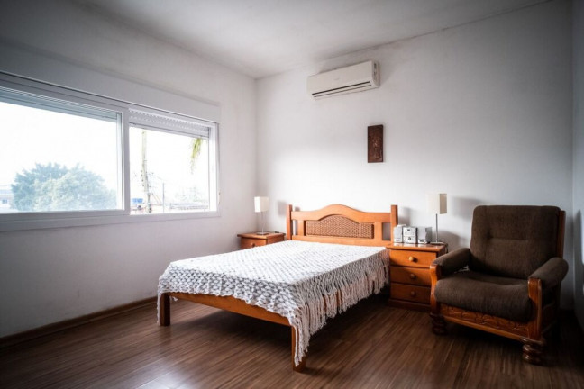 Imagem Imóvel com 4 Quartos à Venda, em Protásio Alves - Porto Alegre Imagem Imóvel com 4 Quartos à Venda, em Protásio Alves - Porto Alegre