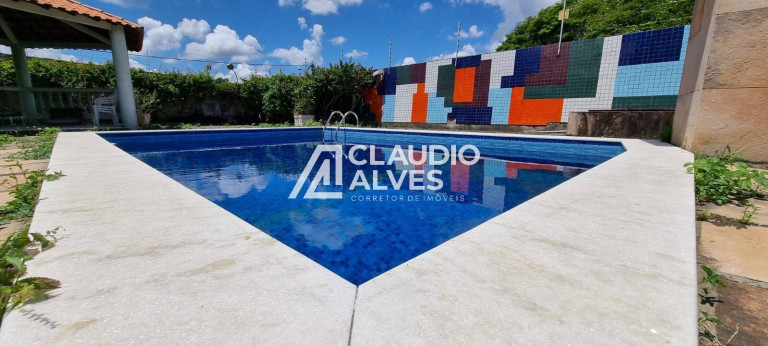 Imagem Casa com 4 Quartos à Venda, 200 m² em Muchila - Feira De Santana Imagem Casa com 4 Quartos à Venda, 200 m² em Muchila - Feira De Santana