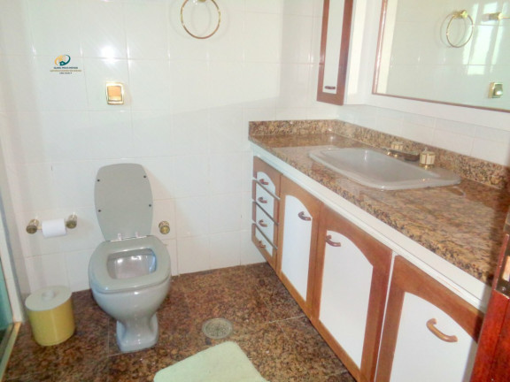 Imagem Casa com 7 Quartos para Alugar ou Temporada, 500 m² em Enseada - Guarujá
