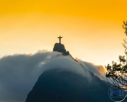 Imagem Imóvel com 4 Quartos à Venda, 214 m² em Lagoa - Rio De Janeiro Imagem Imóvel com 4 Quartos à Venda, 214 m² em Lagoa - Rio De Janeiro
