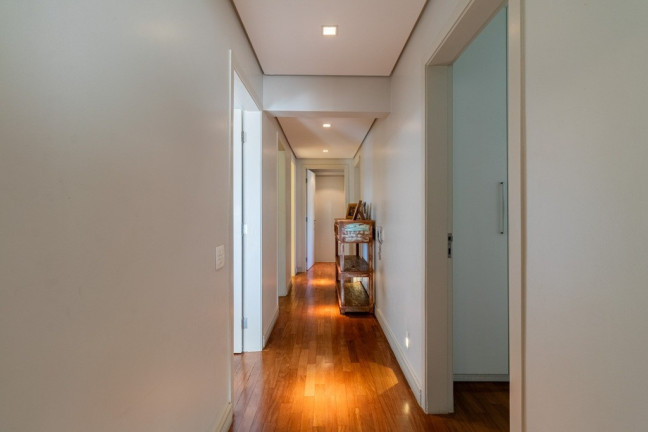 Imagem Imóvel com 4 Quartos à Venda, 261 m² em Vila Morumbi - São Paulo Imagem Imóvel com 4 Quartos à Venda, 261 m² em Vila Morumbi - São Paulo