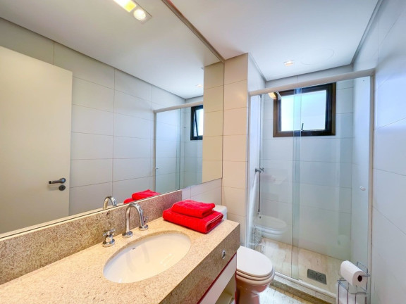 Imagem Apartamento com 3 Quartos à Venda, 160 m² em Moinhos De Vento - Porto Alegre Imagem Apartamento com 3 Quartos à Venda, 160 m² em Moinhos De Vento - Porto Alegre