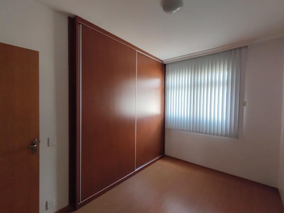 Imagem Apartamento com 3 Quartos à Venda, 80 m² em álvaro Camargos - Belo Horizonte