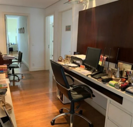 Imagem Imóvel com 3 Quartos à Venda, 275 m² em Moema - São Paulo Imagem Imóvel com 3 Quartos à Venda, 275 m² em Moema - São Paulo