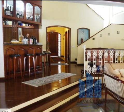 Casa com 4 Quartos à Venda, 349 m² em Alto De Pinheiros - São Paulo