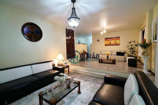 Imagem Casa com 4 Quartos à Venda, 419 m² em Maria Paula - Niterói