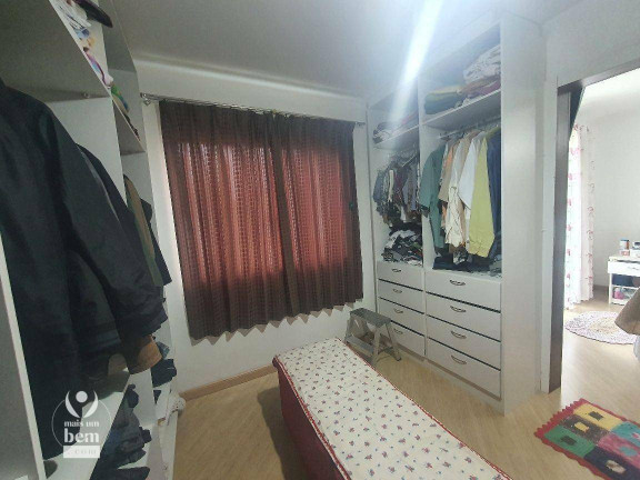Imagem Sobrado com 3 Quartos à Venda, 142 m² em Hauer - Curitiba Imagem Sobrado com 3 Quartos à Venda, 142 m² em Hauer - Curitiba