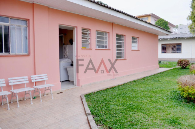 Imagem Casa com 4 Quartos à Venda, 409 m² em Centro - Guarapuava Imagem Casa com 4 Quartos à Venda, 409 m² em Centro - Guarapuava