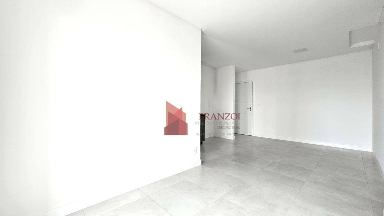 Imagem Apartamento com 2 Quartos para Alugar, 67 m² em Vila Operária - Itajaí Imagem Apartamento com 2 Quartos para Alugar, 67 m² em Vila Operária - Itajaí