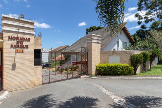 Imagem Casa com 3 Quartos à Venda, 218 m² em Pilarzinho - Curitiba Imagem Casa com 3 Quartos à Venda, 218 m² em Pilarzinho - Curitiba