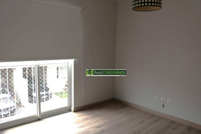 Imagem Sobrado com 3 Quartos à Venda, 115 m² em Santa Cândida - Curitiba