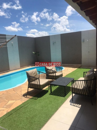 Imagem Sobrado com 4 Quartos à Venda, 380 m² em Parque Leblon - Londrina Imagem Sobrado com 4 Quartos à Venda, 380 m² em Parque Leblon - Londrina