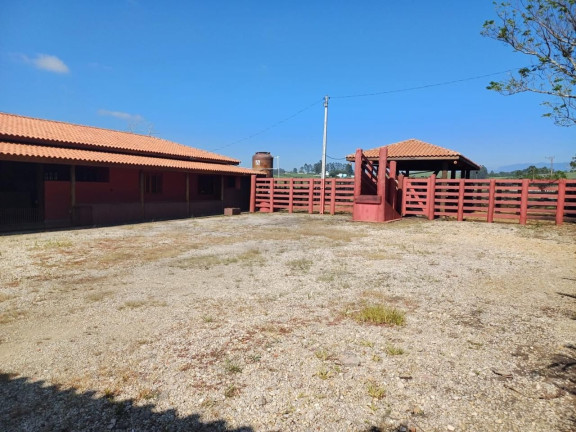 Imagem Chácara com 1 Quarto à Venda, 100 m² em Centro - Guaratinguetá Imagem Chácara com 1 Quarto à Venda, 100 m² em Centro - Guaratinguetá