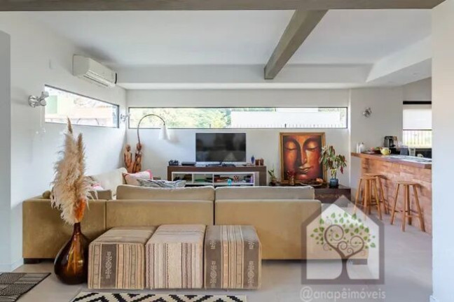 Imagem Casa com 4 Quartos à Venda, 200 m² em Rio Tavares - Florianópolis Imagem Casa com 4 Quartos à Venda, 200 m² em Rio Tavares - Florianópolis