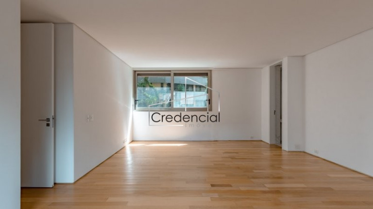 Imagem Apartamento com 3 Quartos à Venda, 315 m² em Cabral - Curitiba